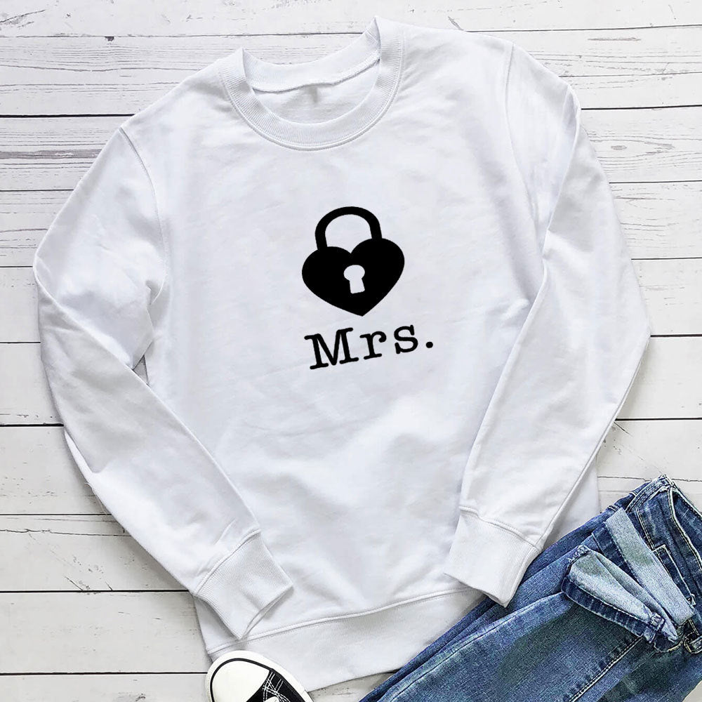 Round Neck Graphic Print Sweatshirt