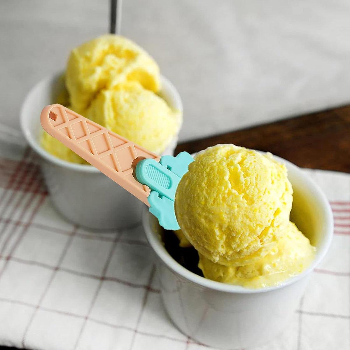 5509 Ice Cream Spoons 2pcs Plastic Water Melon Scoopers