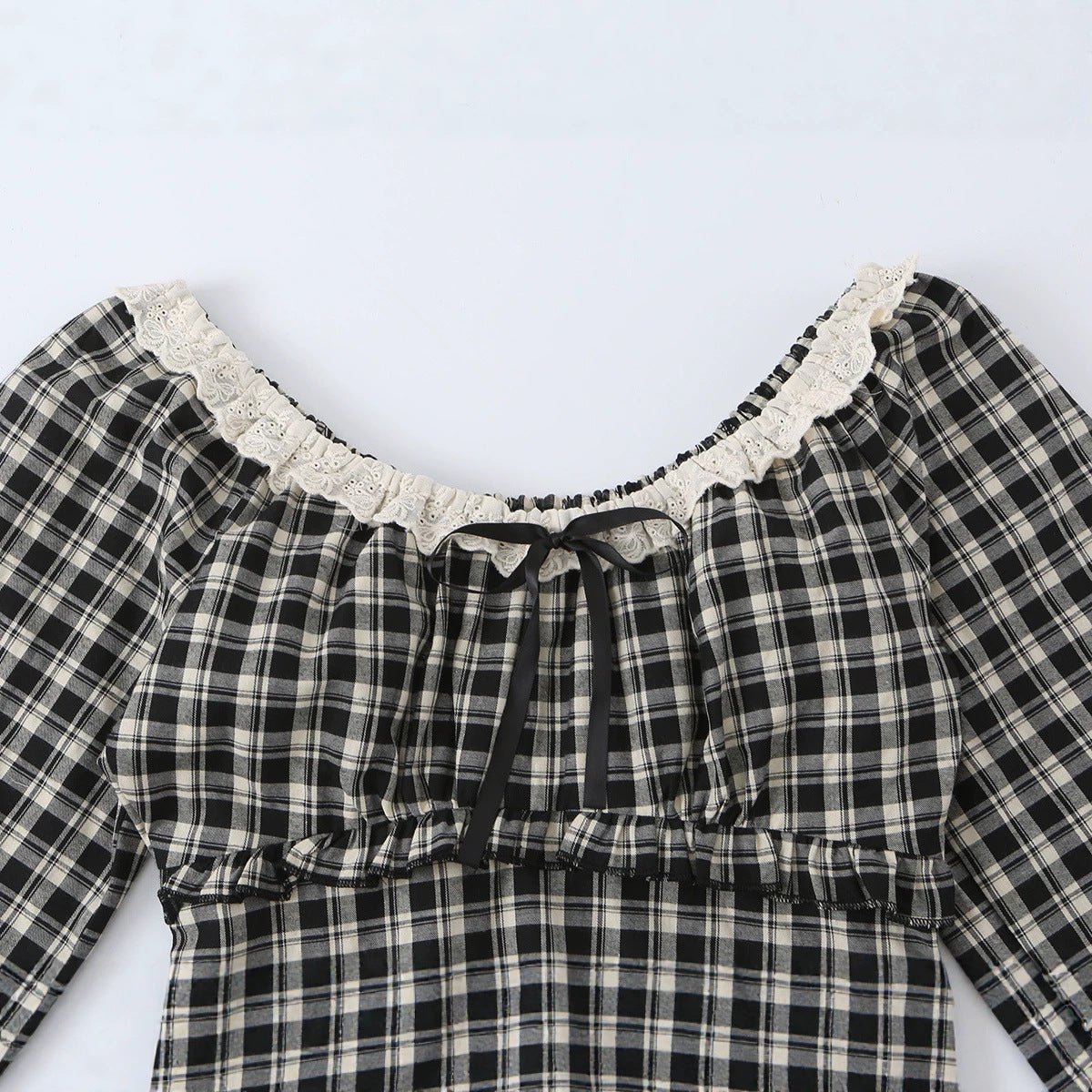 Lace up lace U-neck plaid T-shirt for women
